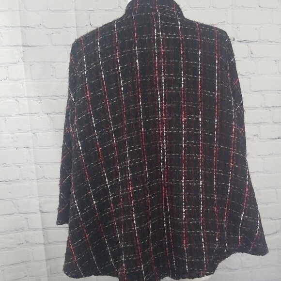 Anne Carson tweed cape with buckles - Picture 2 of 5